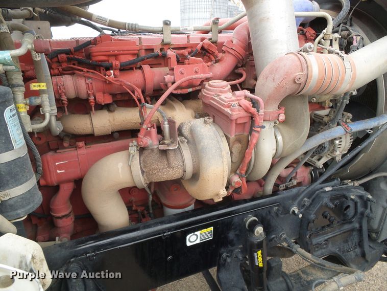 image for item DI5631 2017 Peterbilt 389  semi truck