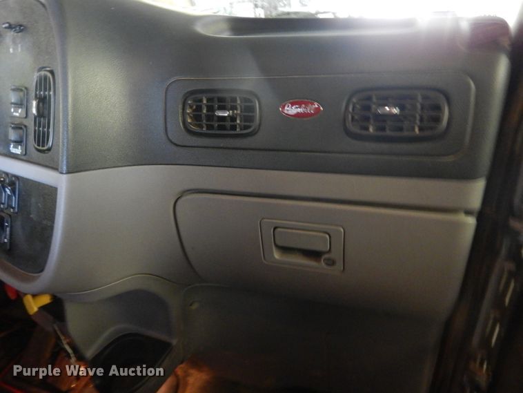 image for item DI5631 2017 Peterbilt 389  semi truck