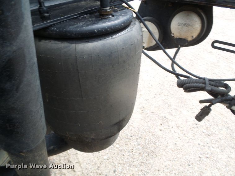 image for item DI5631 2017 Peterbilt 389  semi truck