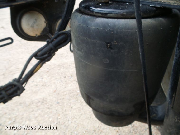 image for item DI5631 2017 Peterbilt 389  semi truck