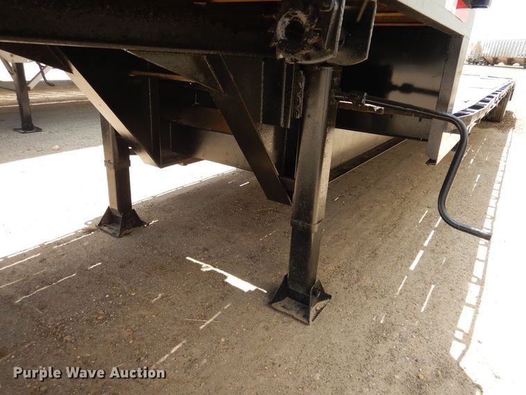 image for item DI5632 2009 Neville  drop deck equipment trailer