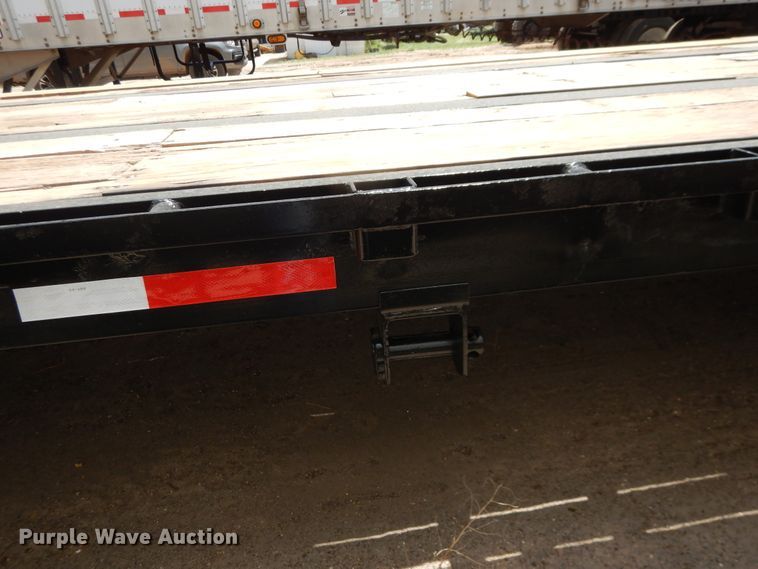 image for item DI5632 2009 Neville  drop deck equipment trailer