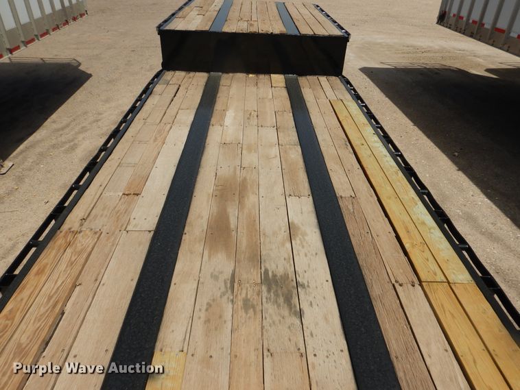 image for item DI5632 2009 Neville  drop deck equipment trailer