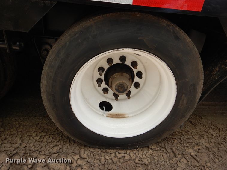 image for item DI5632 2009 Neville  drop deck equipment trailer