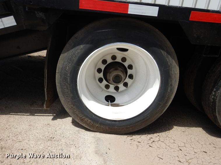 image for item DI5632 2009 Neville  drop deck equipment trailer