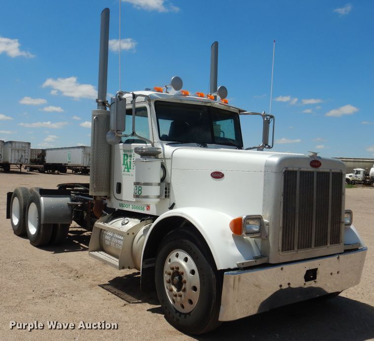 image for item DI5633 2007 Peterbilt 379  semi truck