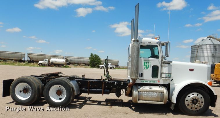 image for item DI5633 2007 Peterbilt 379  semi truck