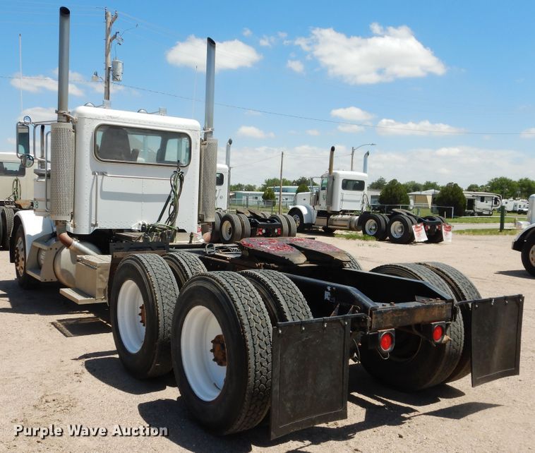 image for item DI5633 2007 Peterbilt 379  semi truck
