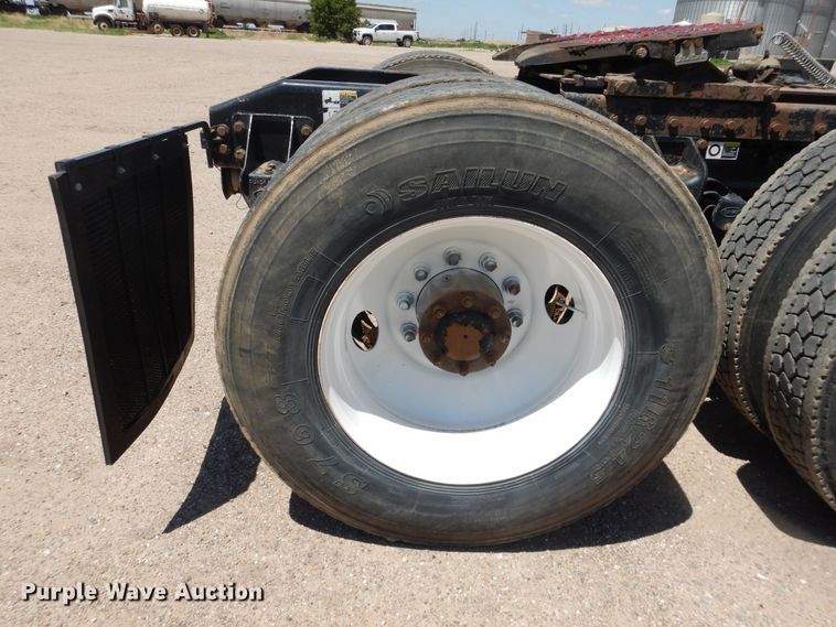 image for item DI5633 2007 Peterbilt 379  semi truck