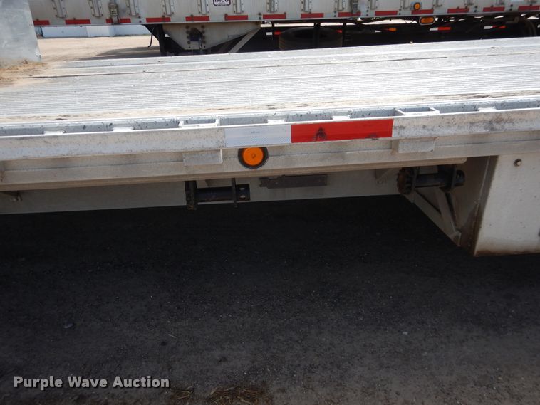 image for item DI5634 1997 Reitnouer  drop deck trailer