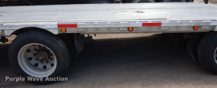 image for item DI5634 1997 Reitnouer  drop deck trailer
