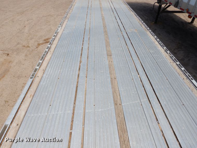 image for item DI5634 1997 Reitnouer  drop deck trailer