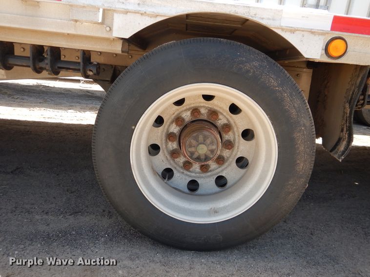 image for item DI5634 1997 Reitnouer  drop deck trailer