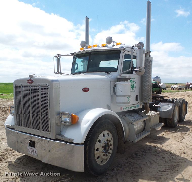 image for item DI5636 2007 Peterbilt 379  semi truck