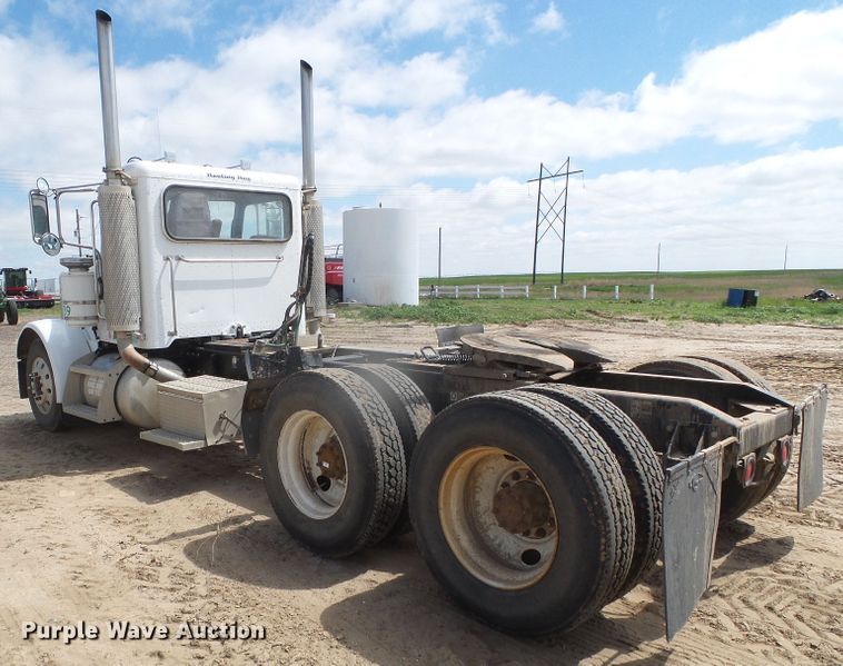image for item DI5636 2007 Peterbilt 379  semi truck
