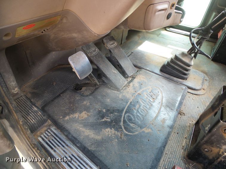 image for item DI5636 2007 Peterbilt 379  semi truck