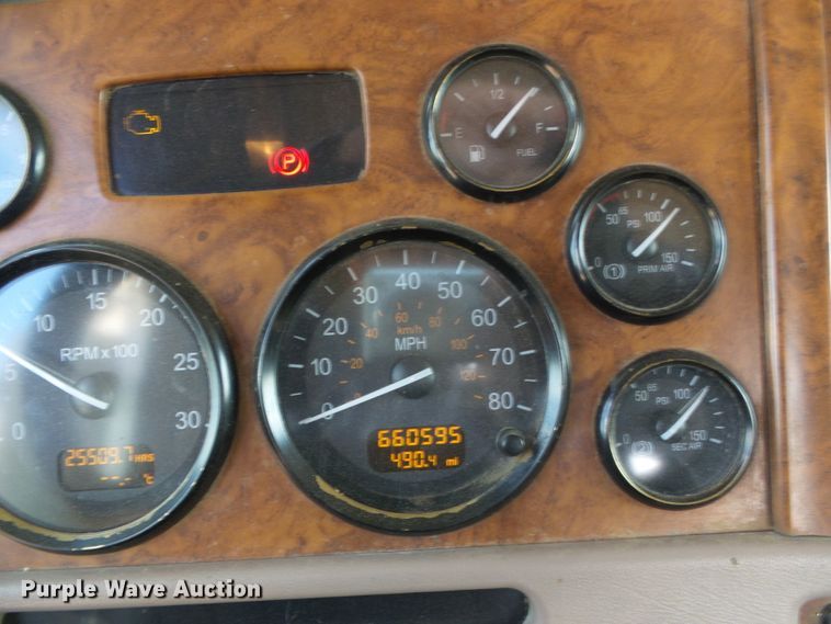 image for item DI5636 2007 Peterbilt 379  semi truck