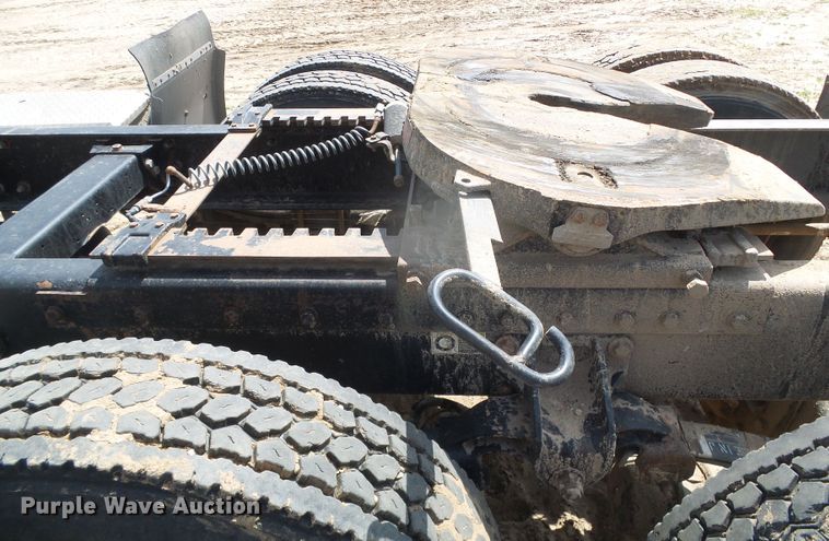 image for item DI5636 2007 Peterbilt 379  semi truck