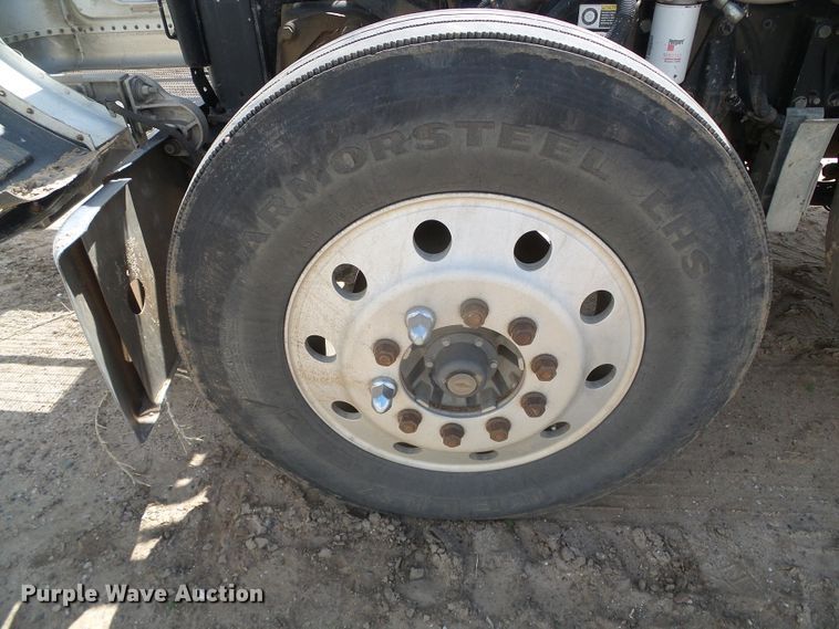 image for item DI5636 2007 Peterbilt 379  semi truck