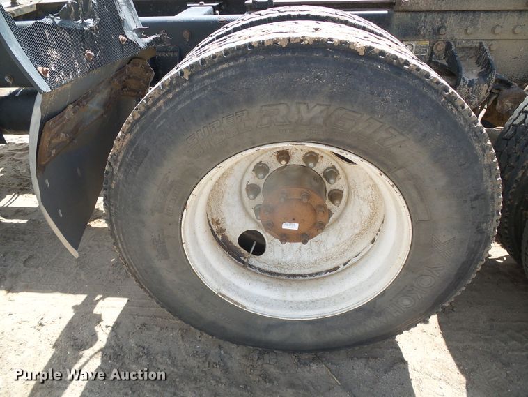 image for item DI5636 2007 Peterbilt 379  semi truck