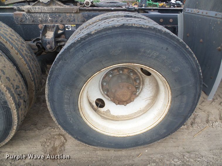 image for item DI5636 2007 Peterbilt 379  semi truck