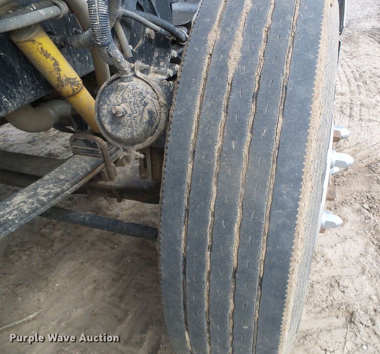 image for item DI5636 2007 Peterbilt 379  semi truck