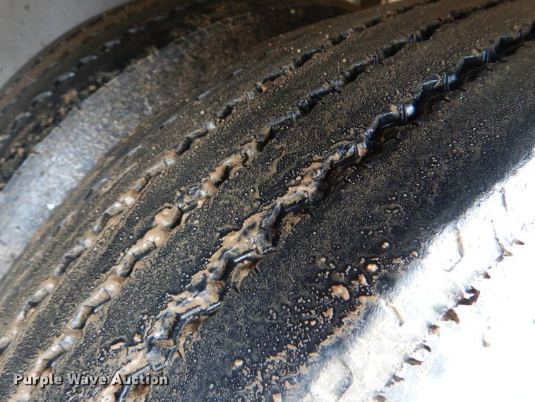 image for item DJ0456 2008 Trail King TK70HT-482  drop deck equipment trailer