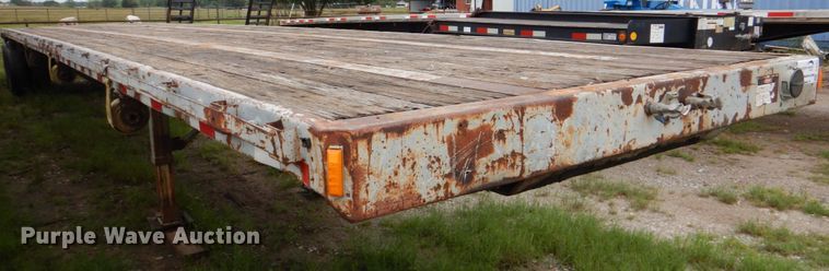 image for item DJ0457 1991 Fruehauf  flatbed trailer