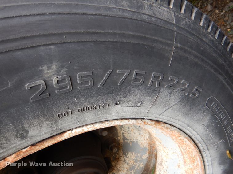 image for item DJ0457 1991 Fruehauf  flatbed trailer