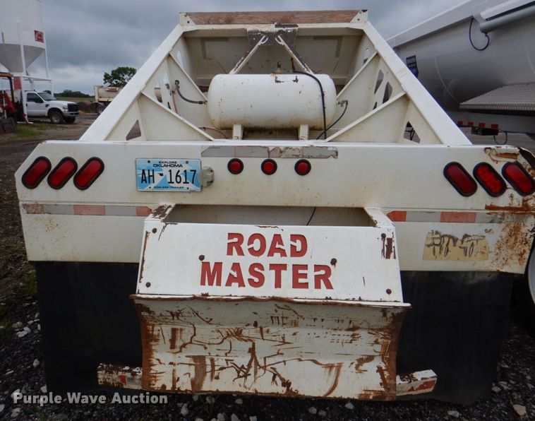 image for item DJ0460 2001 Schaller G400  bottom dump trailer