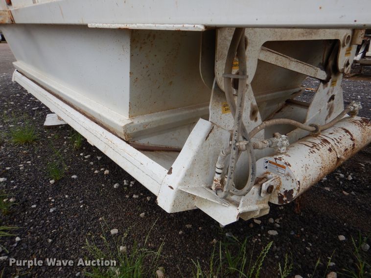 image for item DJ0460 2001 Schaller G400  bottom dump trailer