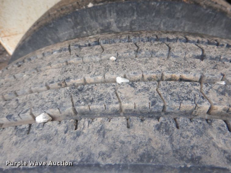 image for item DJ0460 2001 Schaller G400  bottom dump trailer