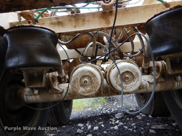 image for item DJ0460 2001 Schaller G400  bottom dump trailer