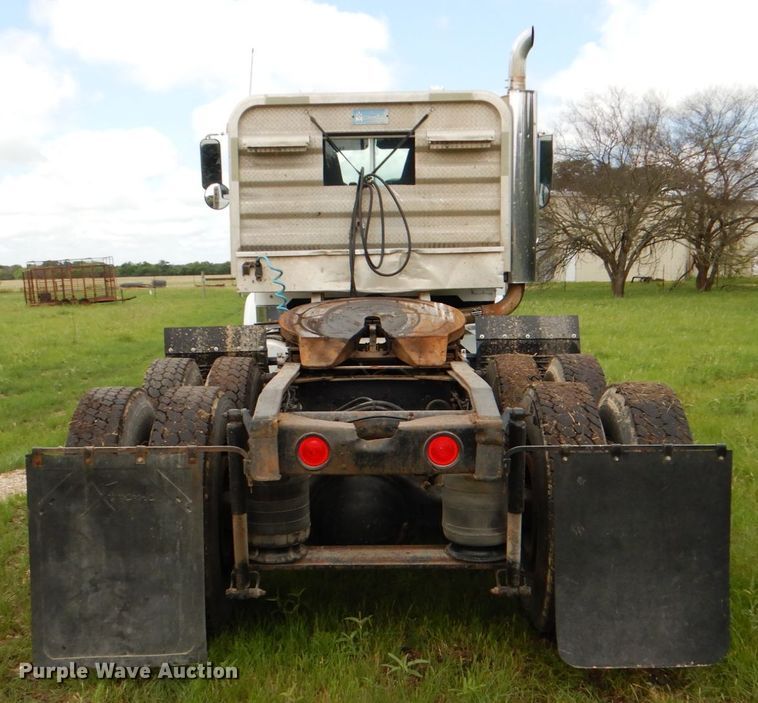 image for item DJ0778 1996 Western Star 4964F  semi truck