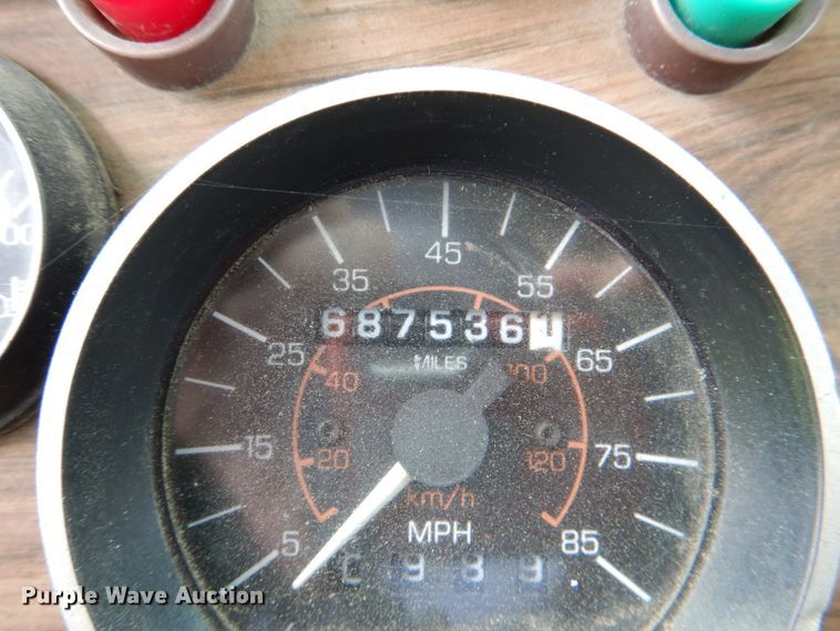 image for item DJ0778 1996 Western Star 4964F  semi truck