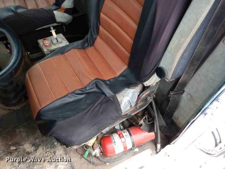 image for item DJ0778 1996 Western Star 4964F  semi truck