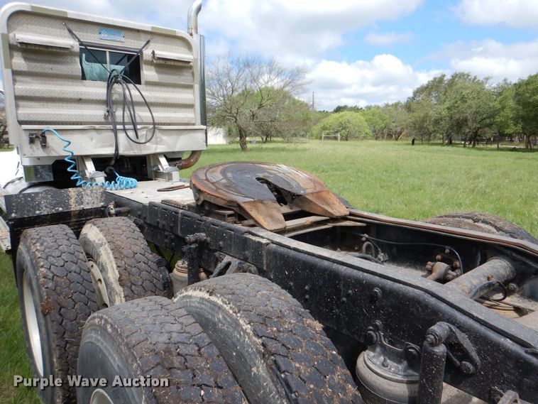 image for item DJ0778 1996 Western Star 4964F  semi truck