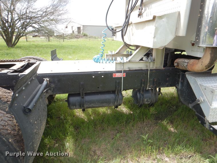 image for item DJ0778 1996 Western Star 4964F  semi truck