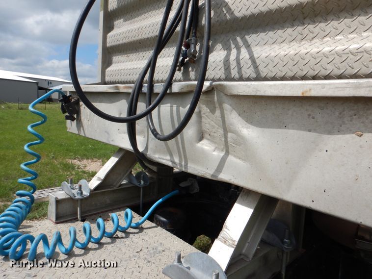 image for item DJ0778 1996 Western Star 4964F  semi truck