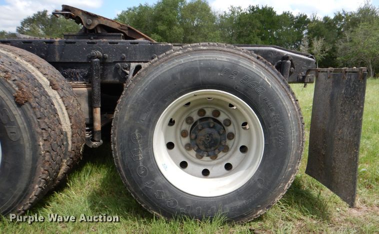 image for item DJ0778 1996 Western Star 4964F  semi truck