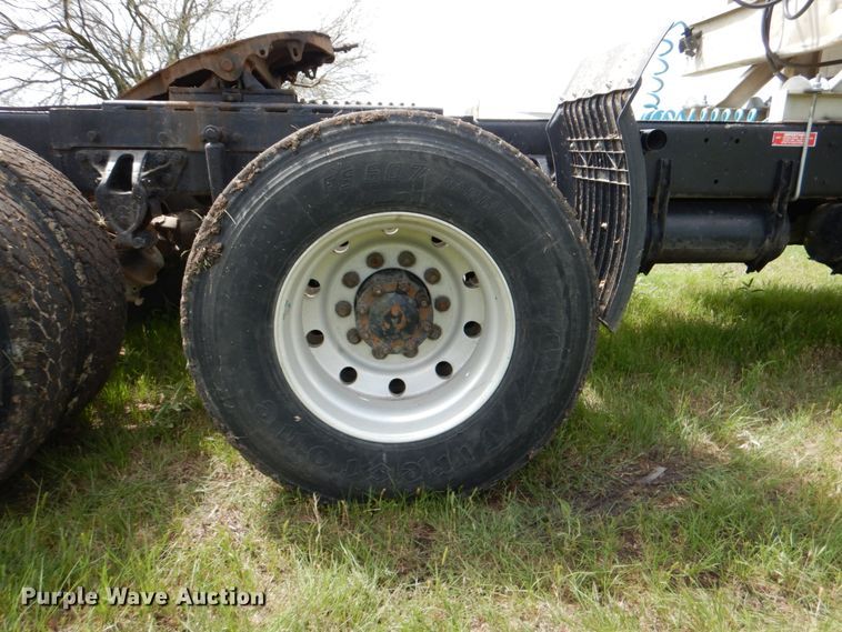 image for item DJ0778 1996 Western Star 4964F  semi truck