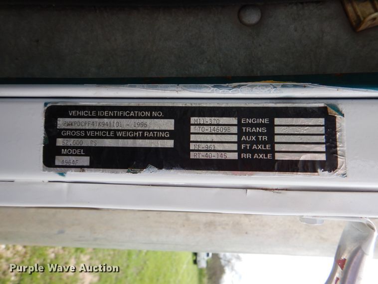 image for item DJ0778 1996 Western Star 4964F  semi truck