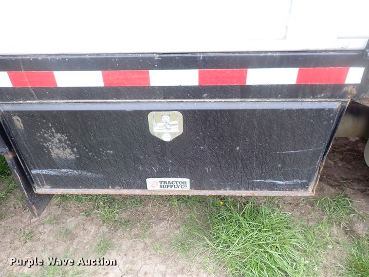 image for item DJ5545 2006 Freightliner M2  flatbed truck