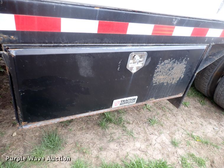 image for item DJ5545 2006 Freightliner M2  flatbed truck