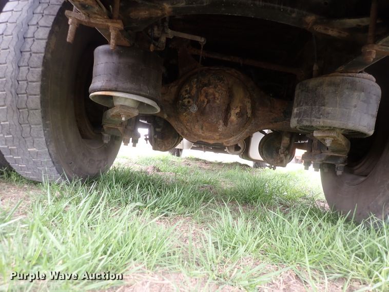 image for item DJ5545 2006 Freightliner M2  flatbed truck