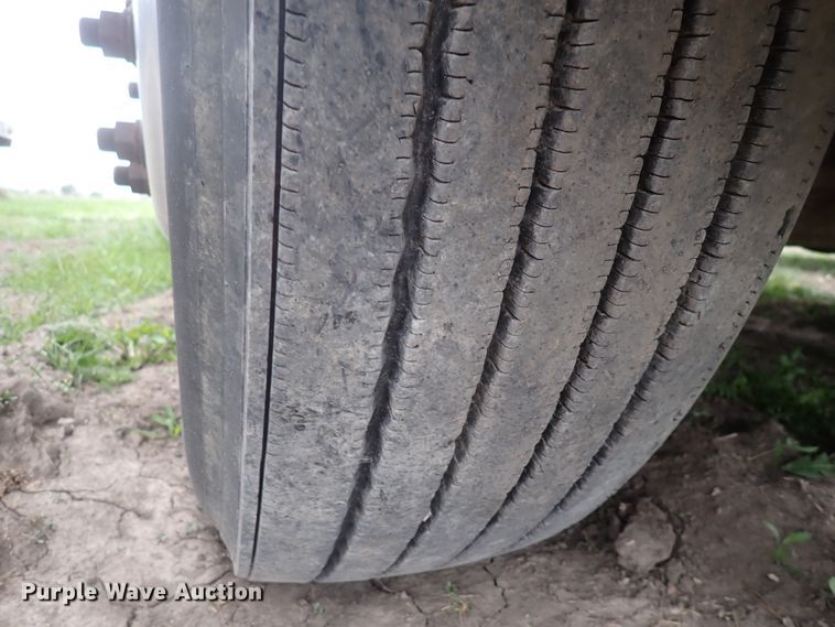 image for item DJ5545 2006 Freightliner M2  flatbed truck