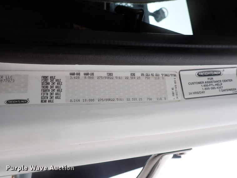 image for item DJ5545 2006 Freightliner M2  flatbed truck