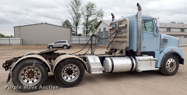 image for item DJ5674 2012 Freightliner Coronado SD  semi truck