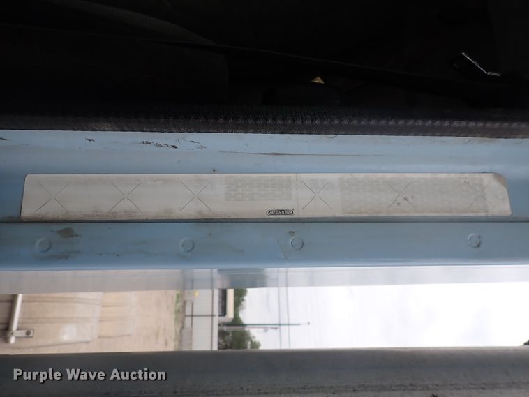 image for item DJ5674 2012 Freightliner Coronado SD  semi truck