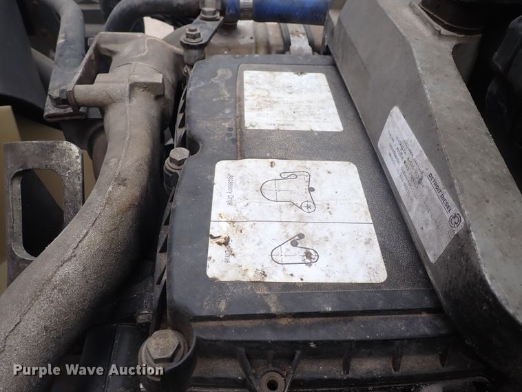 image for item DJ5674 2012 Freightliner Coronado SD  semi truck